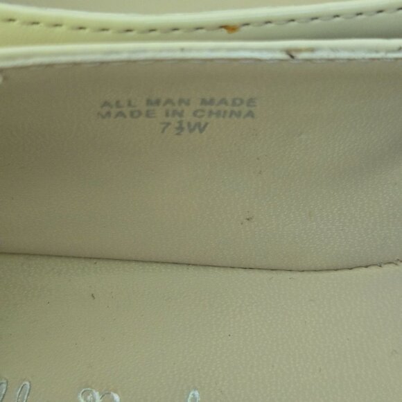 Gabriella Rocha Cream Faux Patent Leather Bow Detail True Baker Flats Size 7.5W - Picture 10 of 10